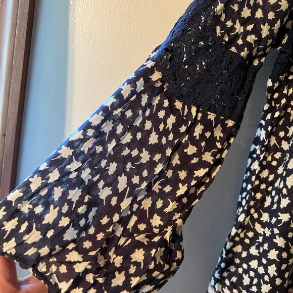 Vintage NWT dELiA*s Y2K Cottagecore Boho Lace Peasant Top- SMALL - Picture 4 of 6